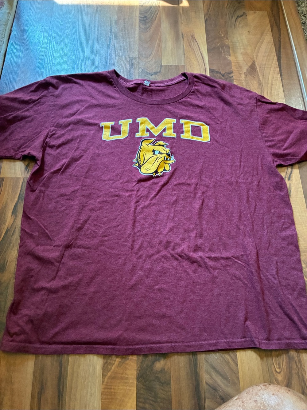 UMD Bulldogs Maroon Short-Sleeve Tee with Yellow Logo